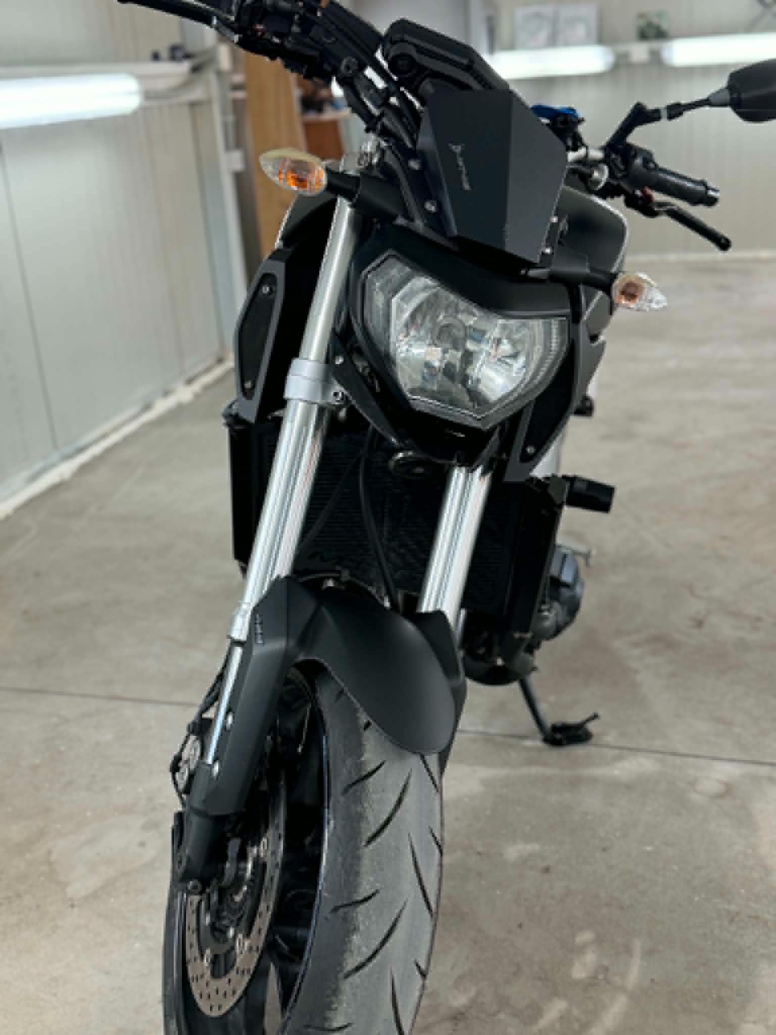 Yamaha MT-09 Emil TRF — преди ремонт в K&G